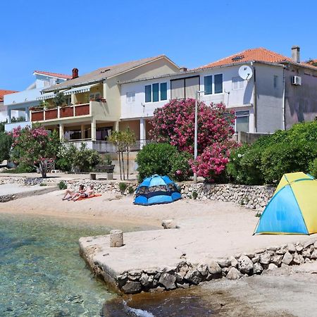 Apartments By The Sea Mandre, Pag - 3084 Kolan Buitenkant foto