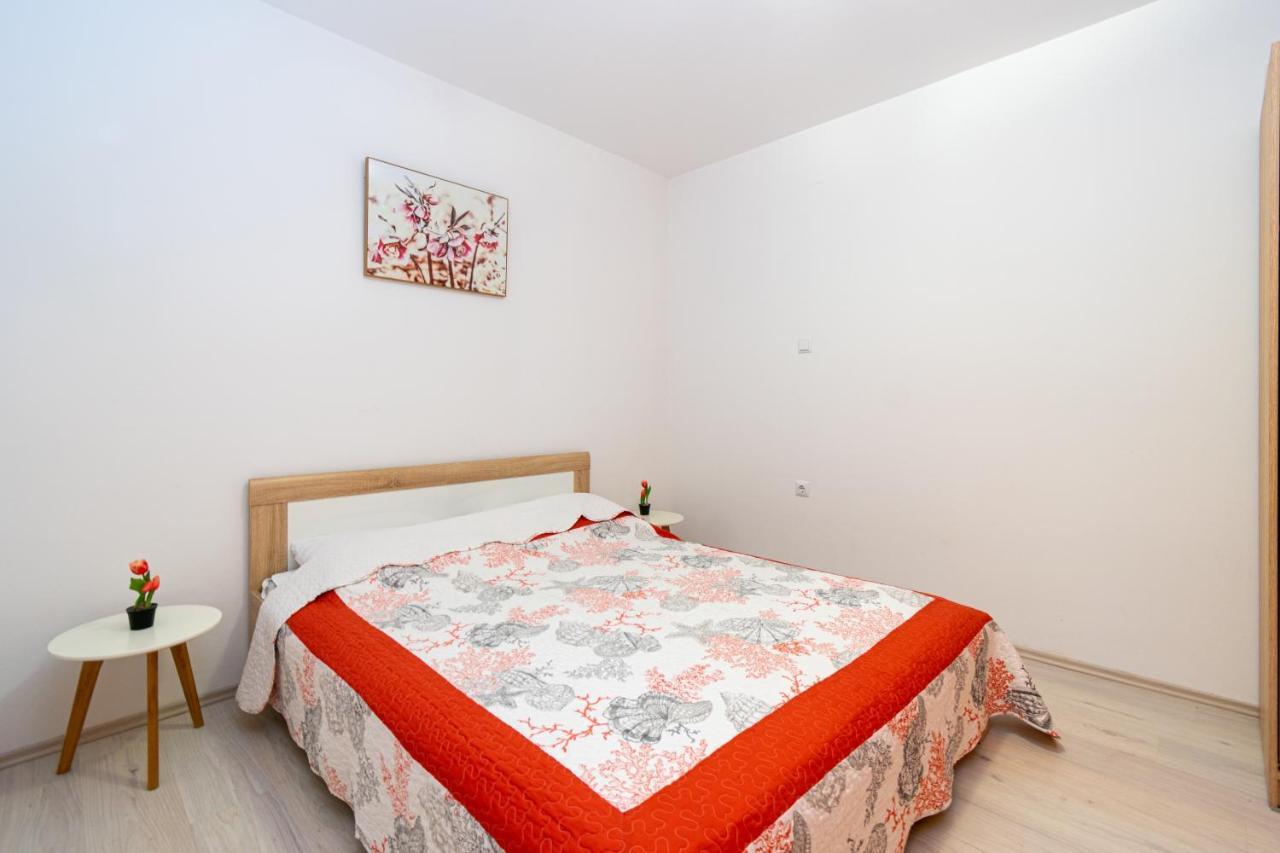 Apartments By The Sea Mandre, Pag - 3084 Kolan Buitenkant foto