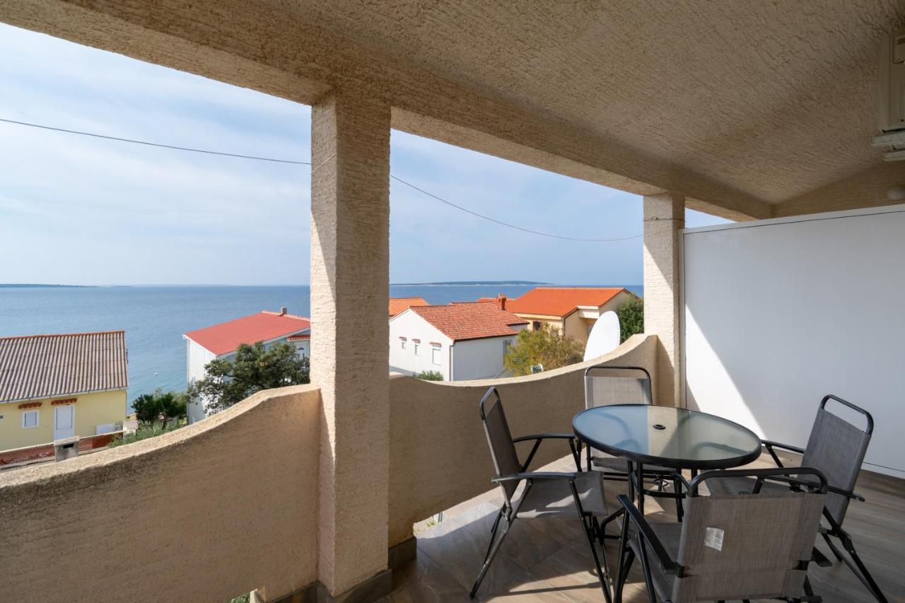 Apartments By The Sea Mandre, Pag - 3084 Kolan Buitenkant foto