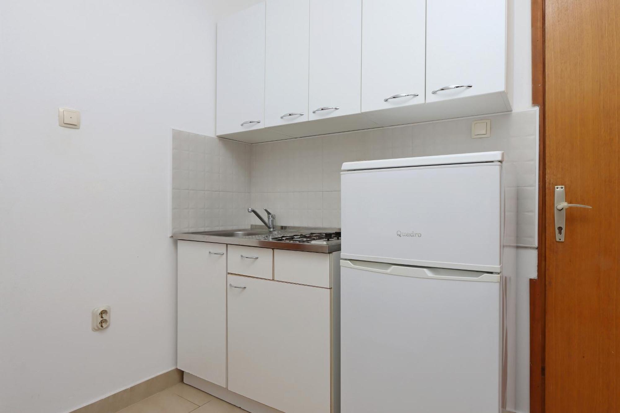 Apartments By The Sea Mandre, Pag - 3084 Kolan Buitenkant foto