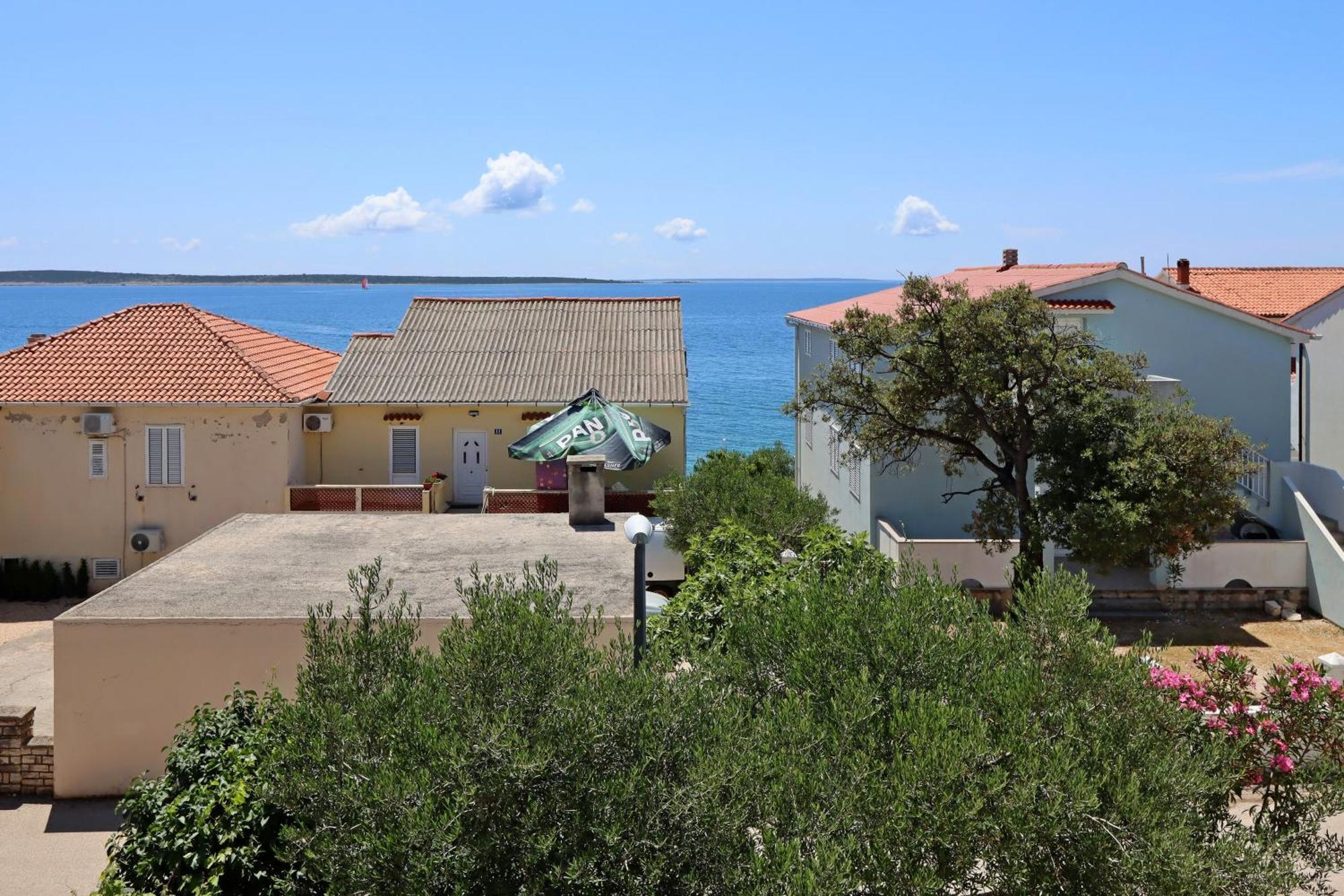 Apartments By The Sea Mandre, Pag - 3084 Kolan Buitenkant foto