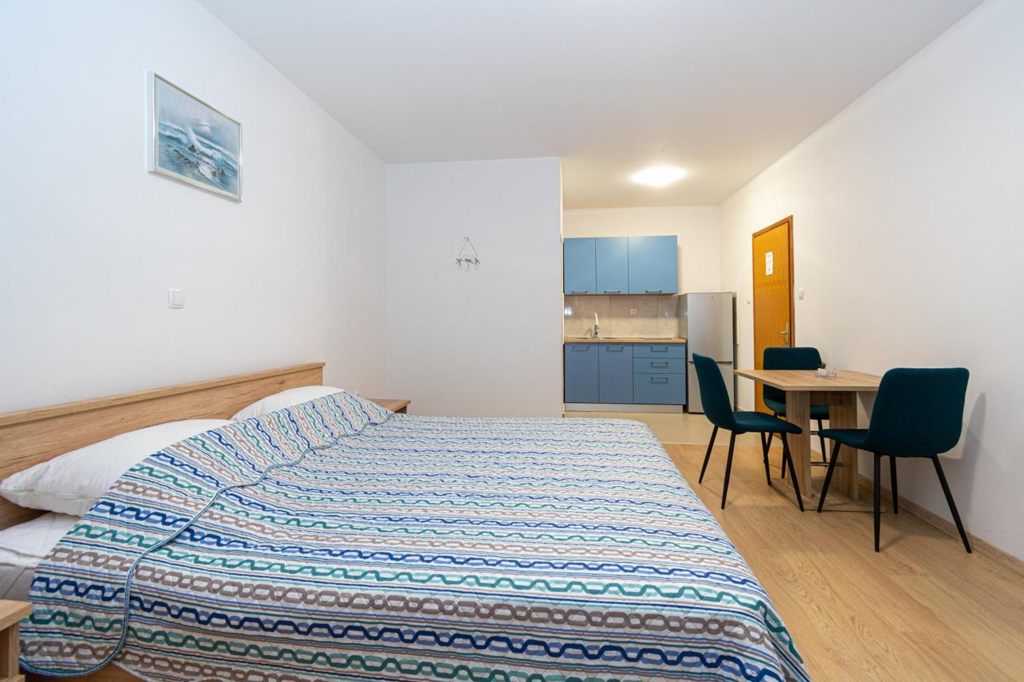 Apartments By The Sea Mandre, Pag - 3084 Kolan Kamer foto
